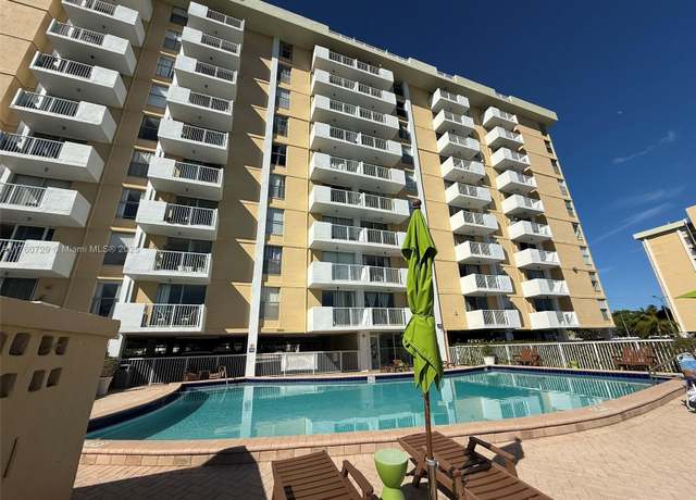 Property at 2000 NE 135th St #309, North Miami, FL 33181, 2 beds, 2 baths