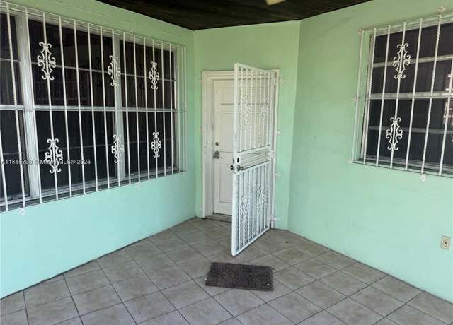 Property at 5147 NW 1st St, Miami, FL 33126, 8 beds, 6.5 baths