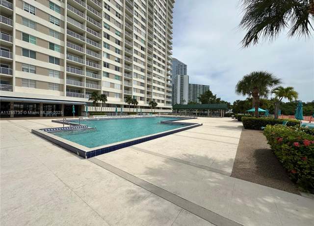Property at 300 Bayview Dr #315, Sunny Isles Beach, FL 33160, 2 beds, 2 baths