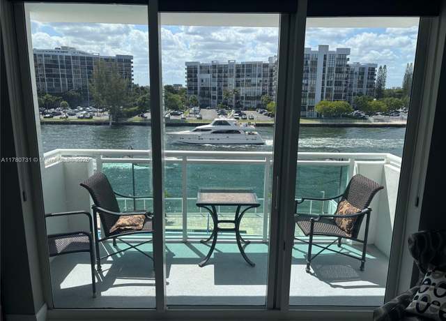 Property at 3000 S Ocean Dr #304, Hollywood, FL 33019, 1 bed, 1.5 baths