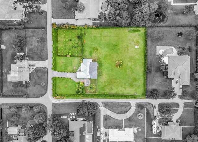 Property at 13711 SW 29th St, Davie, FL 33330, 4 beds, 2.5 baths