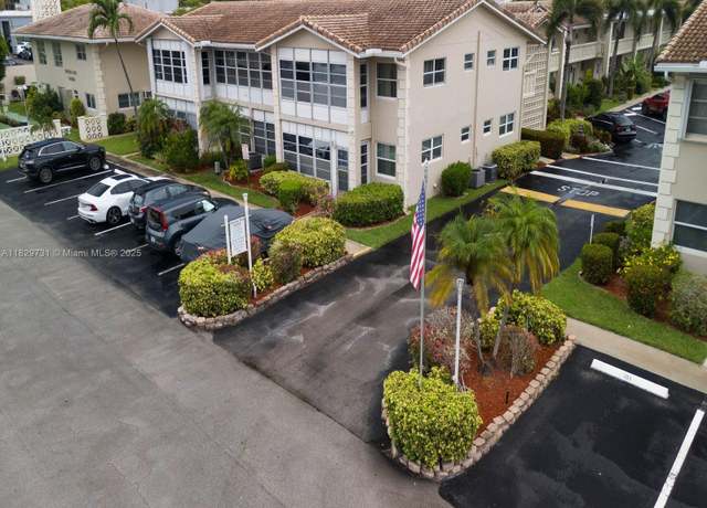 Property at 2121 NE 42nd Ct Unit 202C, Lighthouse Point, FL 33064, 2 beds, 1 bath