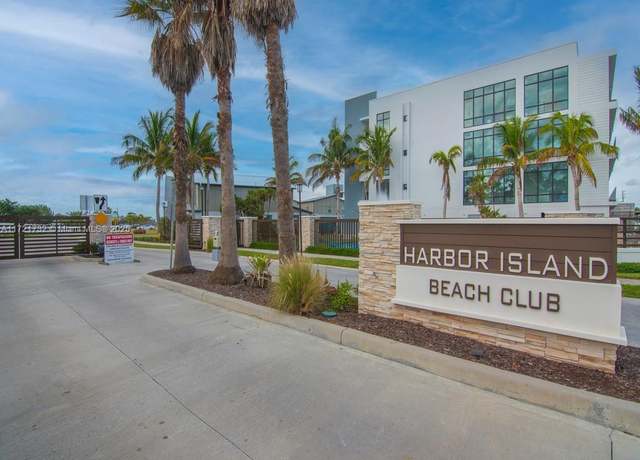 Property at 475 Strand Dr, Melbourne Beach, FL 32951, 4 beds, 5.5 baths