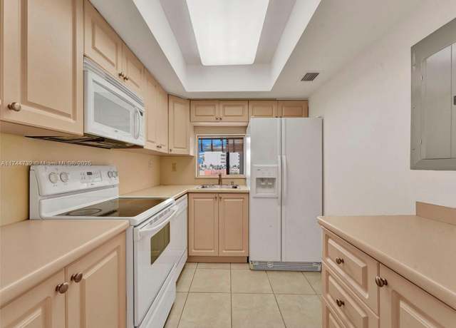 Property at 9420 W Flagler St #312, Miami, FL 33174, 2 beds, 2 baths