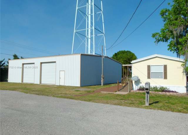 Property at 1017 1st St, Bulkhead Ridge, FL 34974, 2 beds, 2 baths