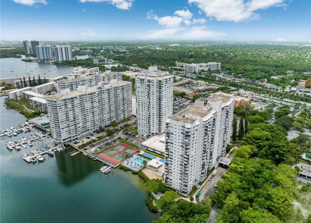 Property at 2750 NE 183rd St #504, Aventura, FL 33160, 2 beds, 2 baths