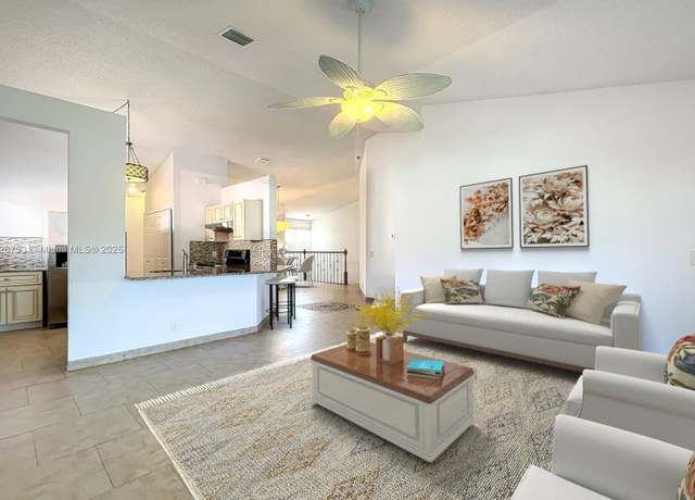 Property at 20 Via De Casas Sur #202, Boynton Beach, FL 33426, 2 beds, 2 baths