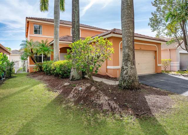 Property at 934 Bluewood Ter, Weston, FL 33327, 4 beds, 2.5 baths