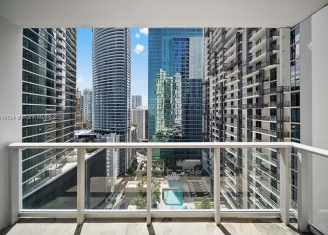 Property at 300 S Biscayne Blvd Unit T-2101, Miami, FL 33131, 1 bed, 1.5 baths