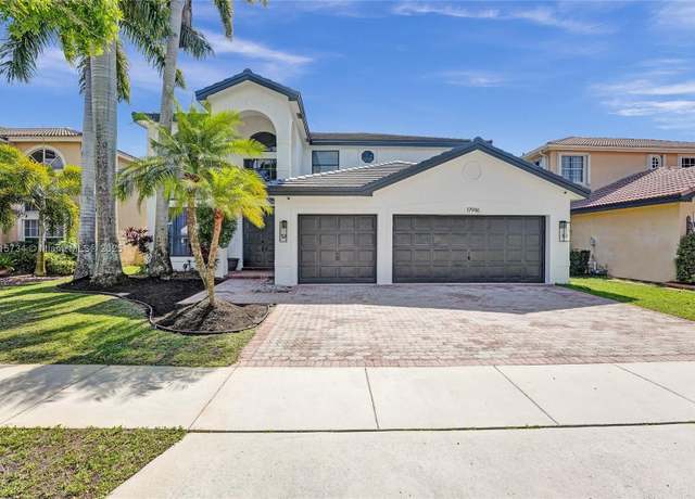 Property at 17946 SW 35th Dr, Miramar, FL 33029, 4 beds, 2.5 baths
