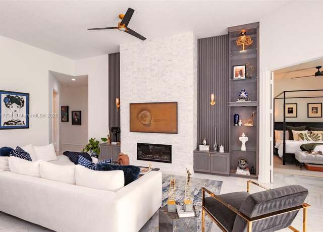 Property at 2744 Muskegon Way, West Palm Beach, FL 33411, 3 beds, 2 baths