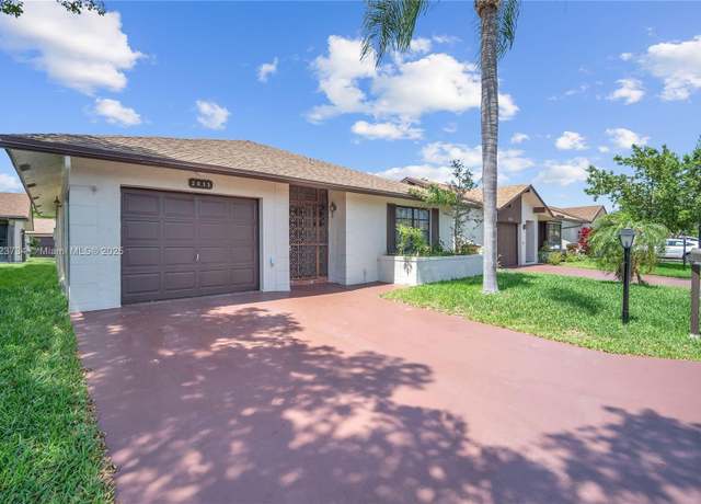 Property at 2035 SW 15th Ct, Deerfield Beach, FL 33442, 2 beds, 2 baths