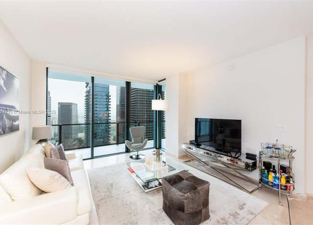 Property at 88 SW 7th St #3005, Miami, FL 33130, 2 beds, 2 baths