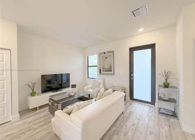 Property at 7925 NW 104th Ave #23, Doral, FL 33178, 3 beds, 2 baths