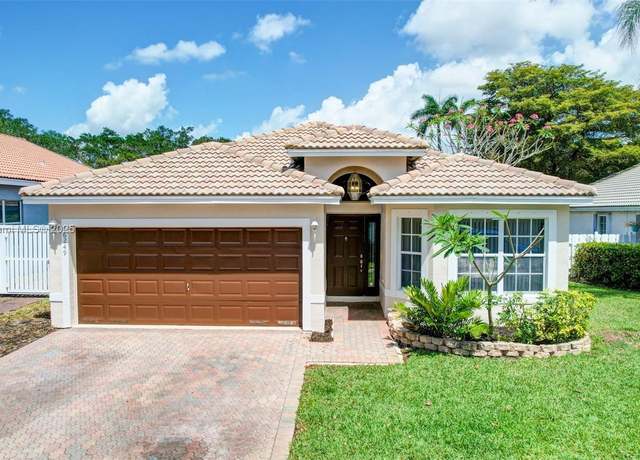 Property at 16249 NW 24th St, Pembroke Pines, FL 33028, 3 beds, 2 baths