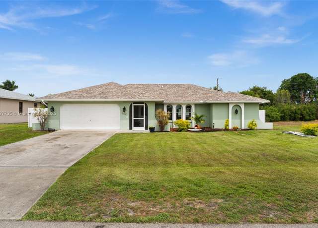 Property at 415 SE 12th Ct, Cape Coral, FL 33990, 3 beds, 2 baths