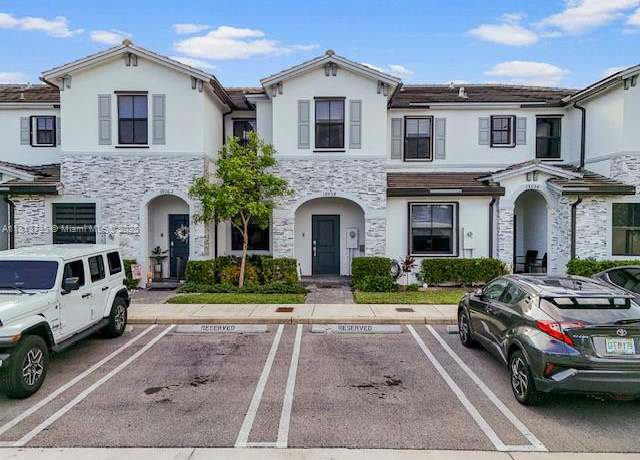 Property at 18058 SW 147th Ct, Miami, FL 33187, 3 beds, 2.5 baths