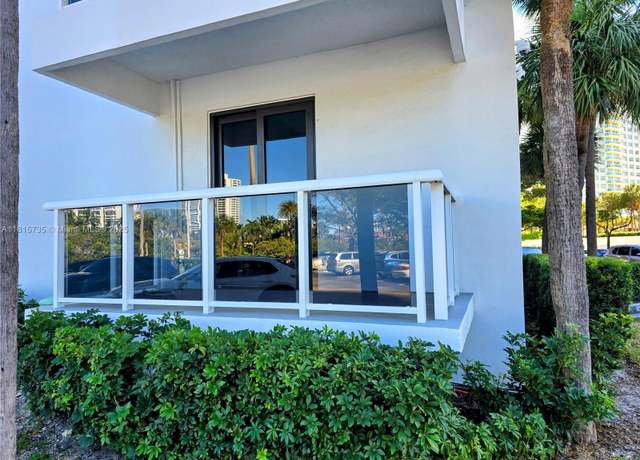 Property at 20505 E Country Club Dr #138, Aventura, FL 33180, 2 beds, 2 baths