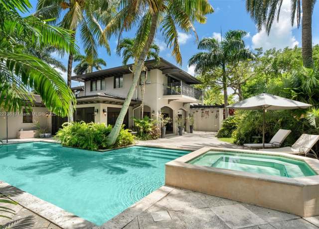 Property at 5077 N Bay Rd, Miami Beach, FL 33140, 7 beds, 6.5 baths