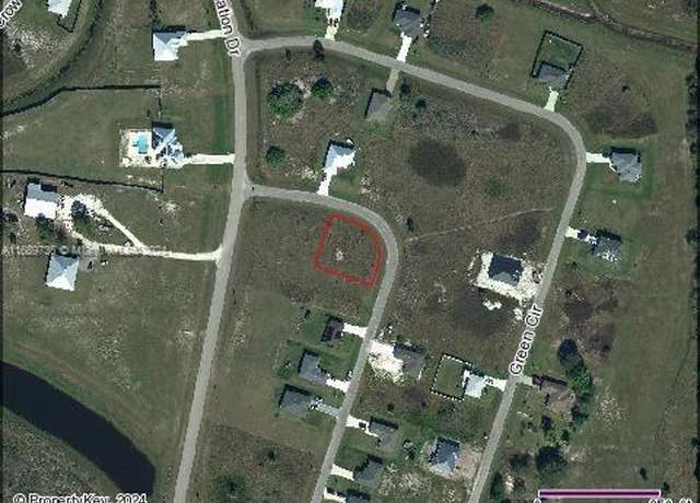 Property at 9057 Green Cir, La Belle, FL 33935
