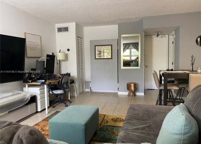Property at 1425 Arthur St Unit 115B, Hollywood, FL 33020, 1 bed, 1.5 baths