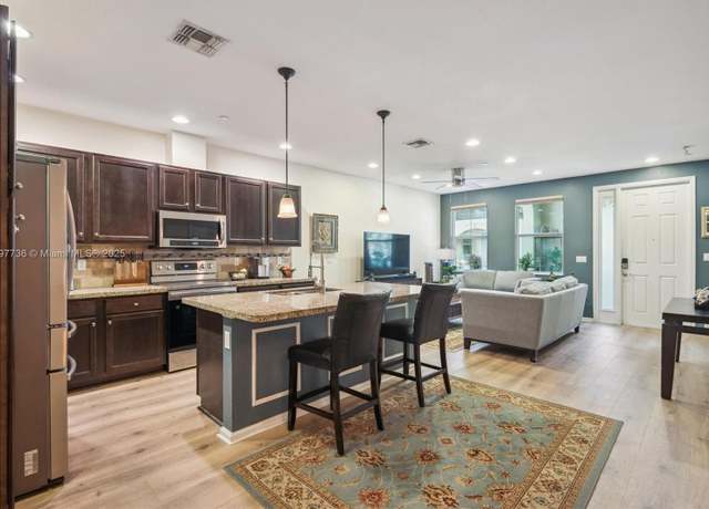 Property at 4346 Cascada Cir, Cooper City, FL 33024, 2 beds, 2.5 baths