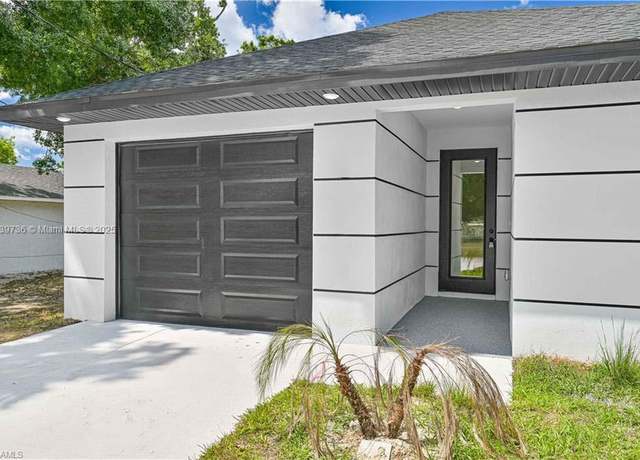 Property at 2045 Carver Ave, Fort Myers, FL 33916, 4 beds, 2.5 baths