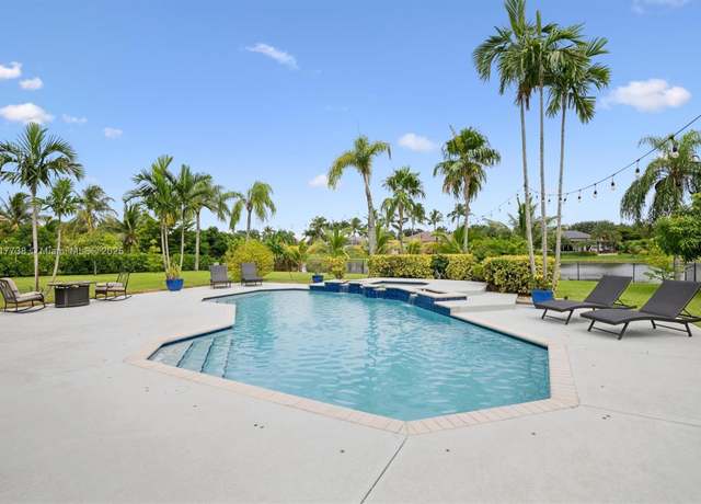 Property at 13357 SW 42nd St, Davie, FL 33330, 4 beds, 3 baths