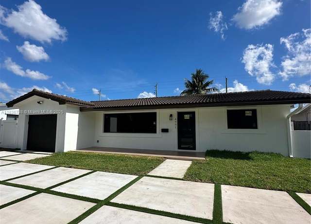 Property at 4901 Washington St, Hollywood, FL 33021, 3 beds, 2 baths