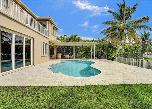 Property at 5337 SW 131 Ter, Miramar, FL 33027, 5 beds, 3 baths