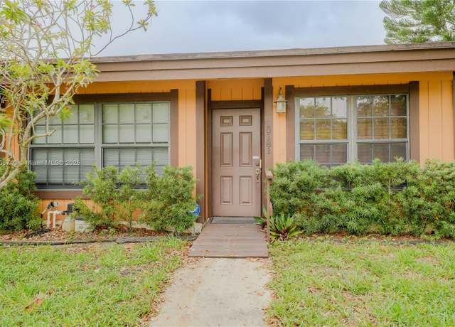 Property at 10181 E Cypress Ct, Pembroke Pines, FL 33026, 2 beds, 2 baths