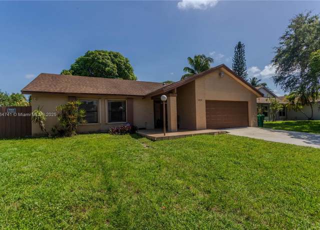Property at 11210 SW 157th St, Miami, FL 33157, 3 beds, 2 baths