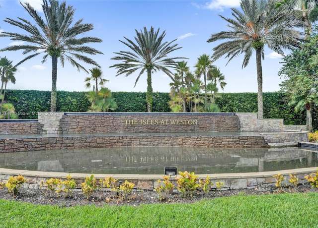 Property at 3695 W Gardenia Ave, Weston, FL 33332, 4 beds, 3 baths