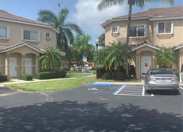 Property at 2211 SE 23rd Rd #2211, Homestead, FL 33035, 2 beds, 2.5 baths