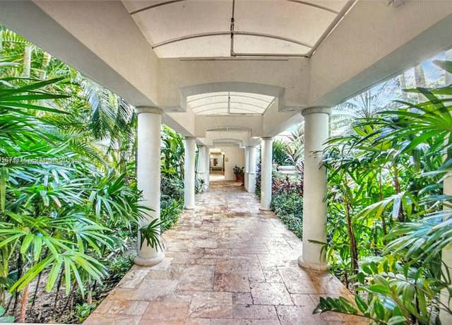 Property at 3900 Island Blvd Unit B308, Aventura, FL 33160, 4 beds, 3 baths