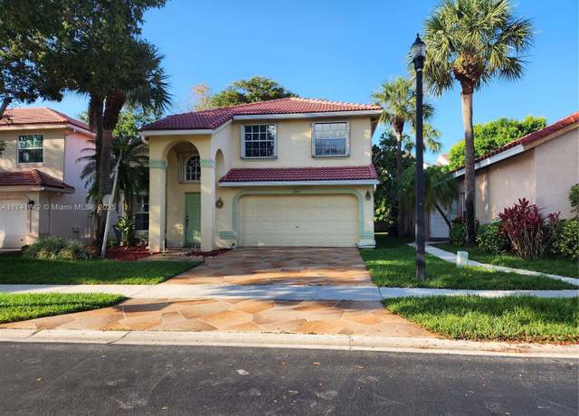 Property at 10265 N Serene Meadow Dr N, Boca Raton, FL 33428, 3 beds, 2.5 baths