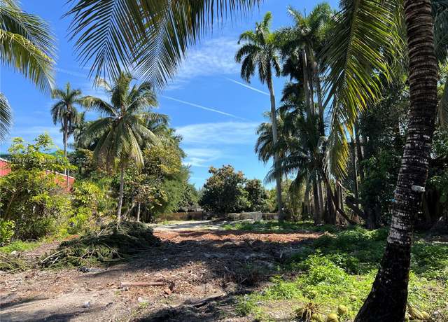 Property at 11805 NW 22nd Ct, Miami, FL 33167
