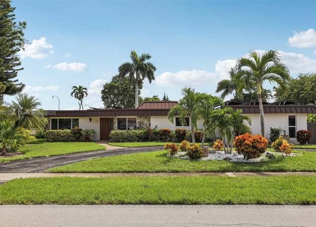 Property at 20 W Tropical Way, Plantation, FL 33317, 4 beds, 3 baths