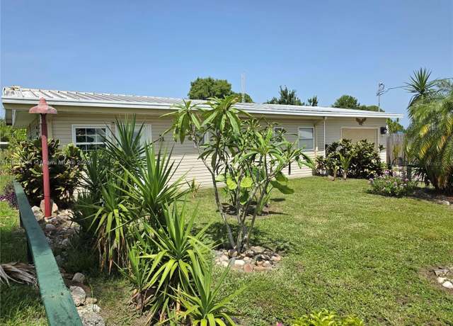 Property at 1209 5th St, Bulkhead Ridge, FL 34974, 2 beds, 1 bath