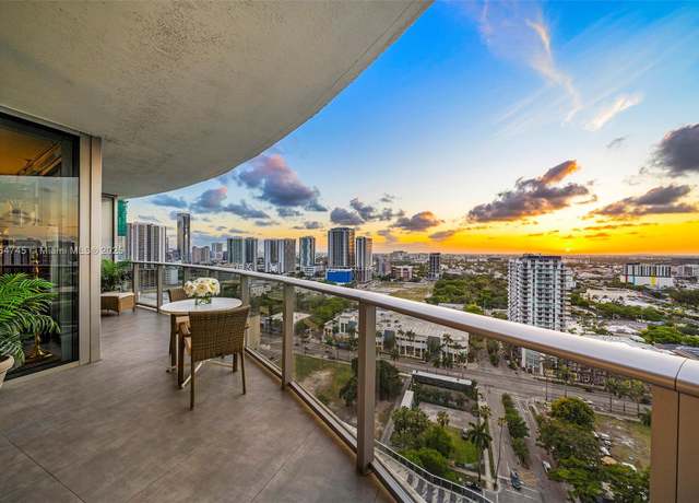 Property at 488 NE 18th St #2301, Miami, FL 33132, 2 beds, 2.5 baths