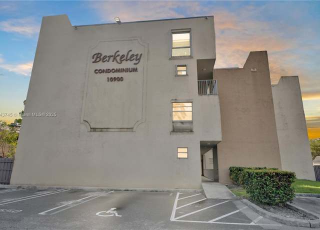 Property at 10900 SW 104th St #218, Miami, FL 33176, 2 beds, 1 bath