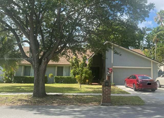 Property at 13330 SW 102nd St, Miami, FL 33186, 3 beds, 2 baths