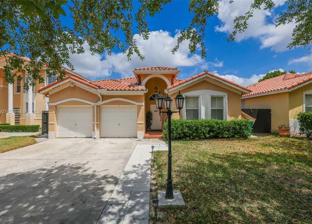 Property at 15825 SW 60th Ter, Miami, FL 33193, 3 beds, 2 baths