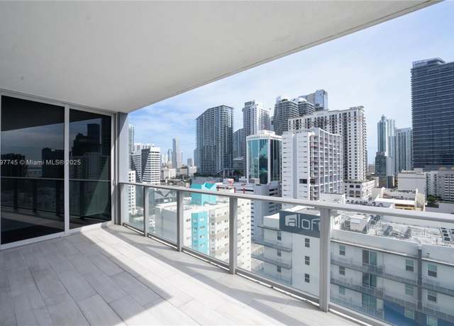 Property at 1010 SW 2nd Ave #1703, Miami, FL 33130, 3 beds, 2.5 baths
