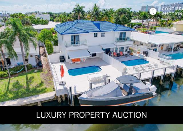 Property at 4331 W Tradewinds Ave Unit B, Lauderdale By The Sea, FL 33308, 3 beds, 2.5 baths