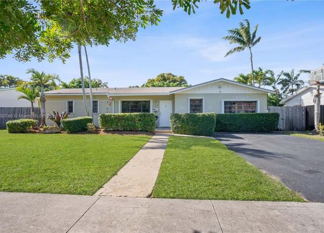 Property at 18020 SW 89th Ave, Palmetto Bay, FL 33157, 3 beds, 2 baths