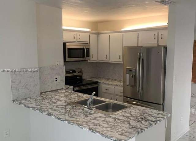 Property at 3900 SW 52nd Ave #601, Pembroke Park, FL 33023, 2 beds, 2.5 baths