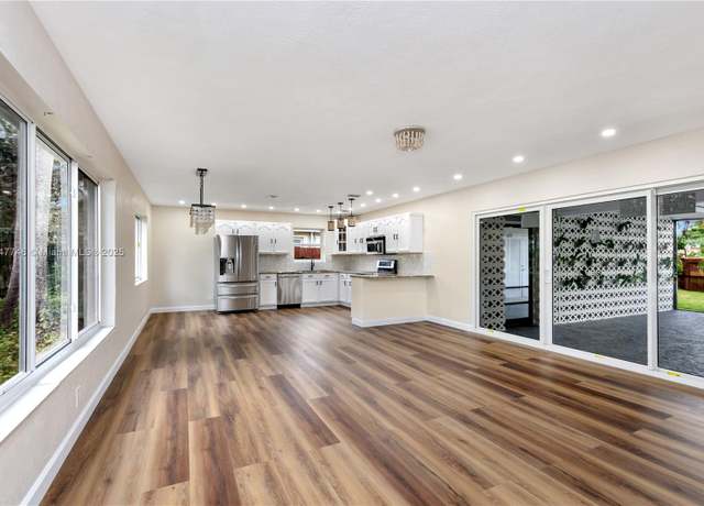 Property at 1507 Harding St, Hollywood, FL 33020, 2 beds, 2 baths