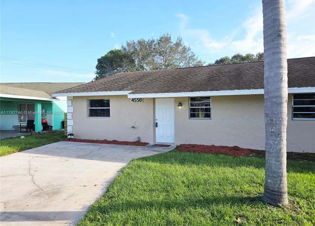 Property at 4550 SE Salvatori Rd, Stuart, FL 34997, 3 beds, 1 bath