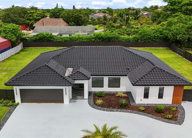 Property at 19614 SW 133rd Ct, Miami, FL 33177, 4 beds, 2.5 baths